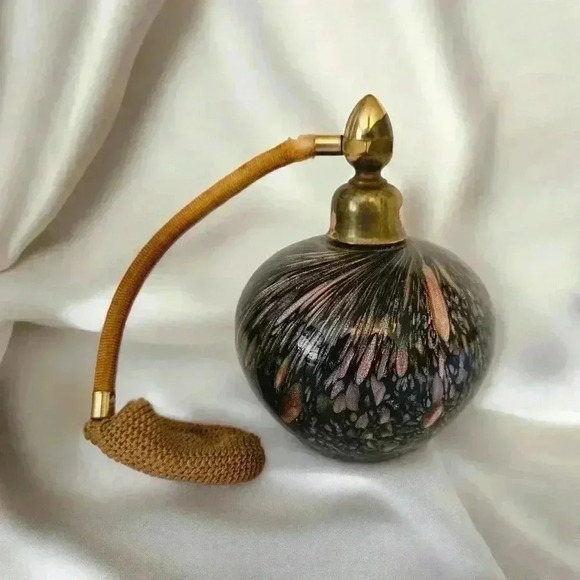 Art made with hand and mouth blow crystal perfume bottle some damage to atomizer - Picture 1 of 7